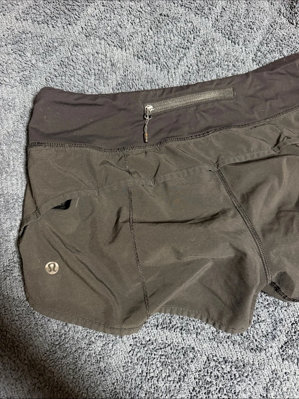 Lululemon White Pleated Athletic Skirt with Black Running Shorts bundle size 4